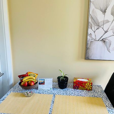 Garden Home In Victoria -Beautiful Home In Виктория Екстериор снимка