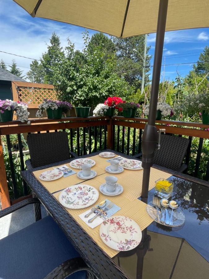 Garden Home In Victoria -Beautiful Home In Виктория Екстериор снимка